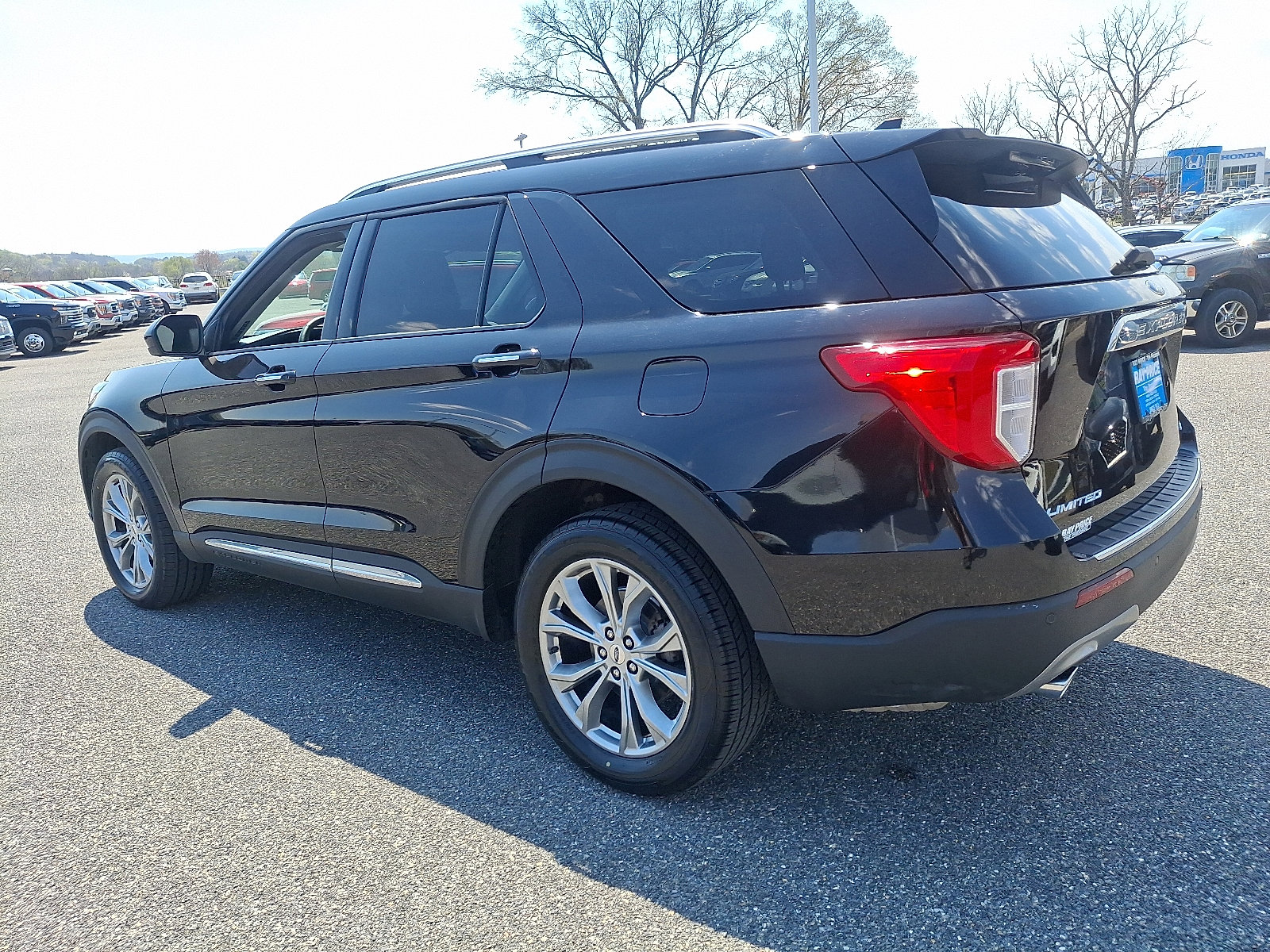 Certified 2022 Ford Explorer Limited image 4