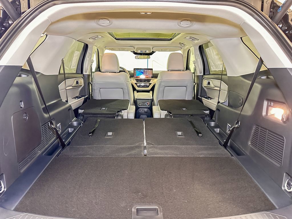 New 2026 Ford Explorer Active w/ Active Comfort Package image 18