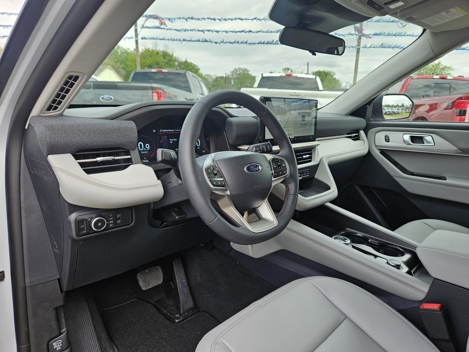 New 2026 Ford Explorer Active w/ Active Comfort Package image 12
