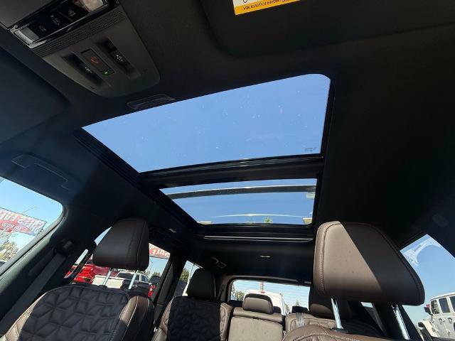 New 2025 Nissan Armada Platinum Reserve AWD/4WD image 16
