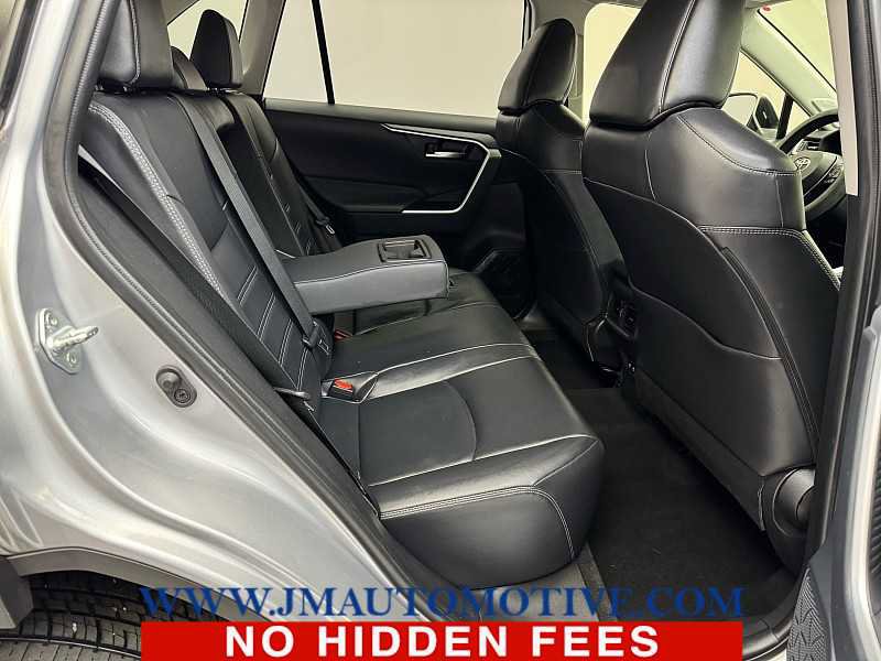 Used 2019 Toyota RAV4 XLE Premium w/ Cold Weather Package AWD/4WD image 18