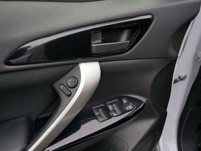 Used 2022 Mitsubishi Eclipse Cross LE image 14