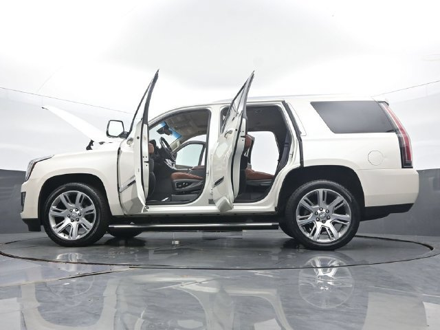 Used 2015 Cadillac Escalade Premium AWD/4WD image 59