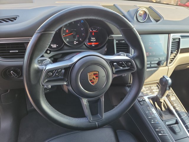 Certified 2017 Porsche Macan AWD/4WD image 30