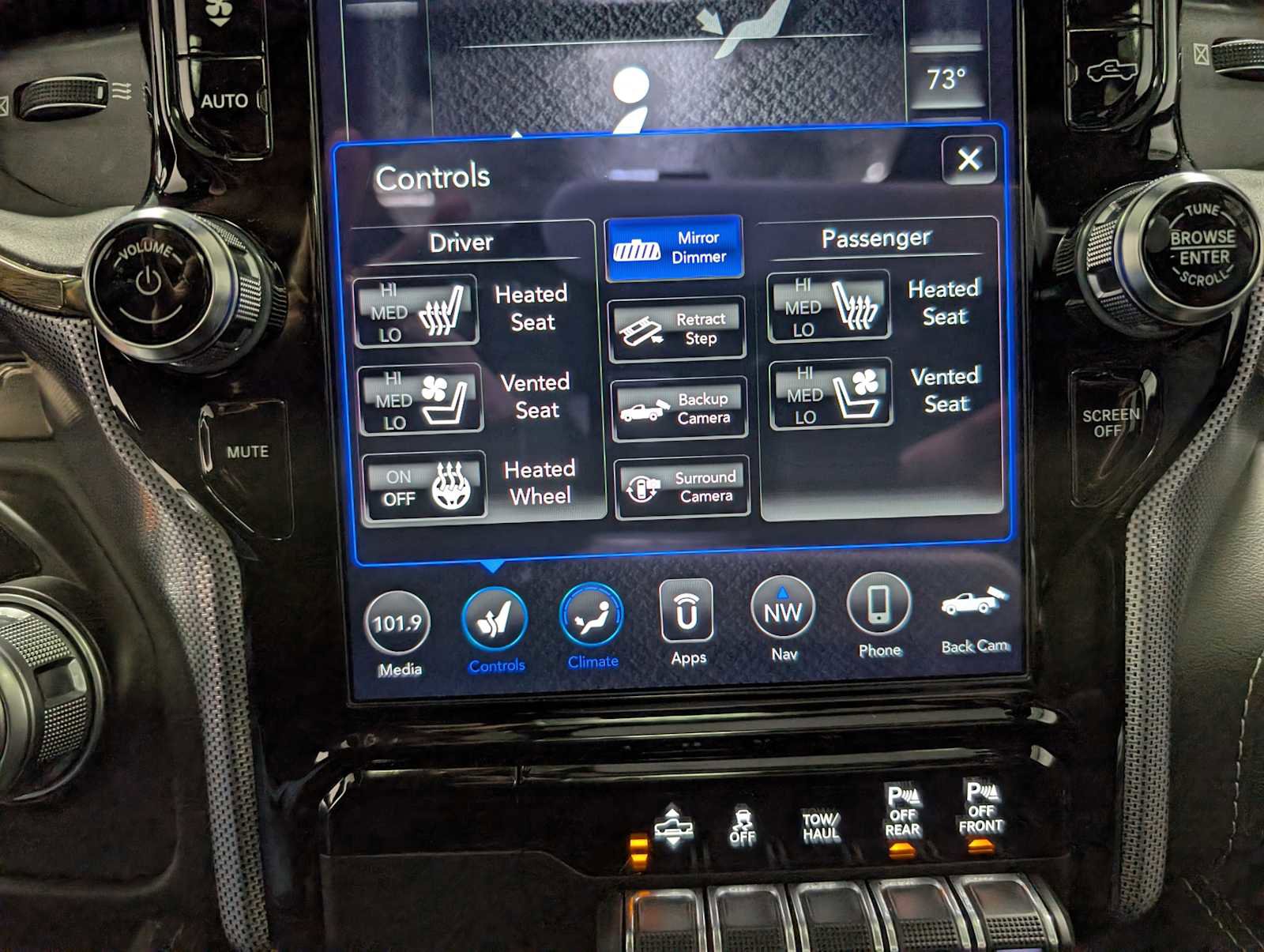 Used 2020 RAM 1500 Limited image 30