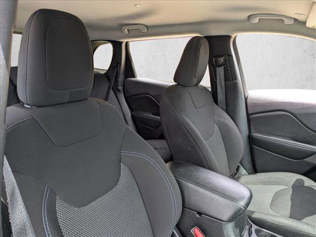 Used 2020 Jeep Cherokee Latitude image 20