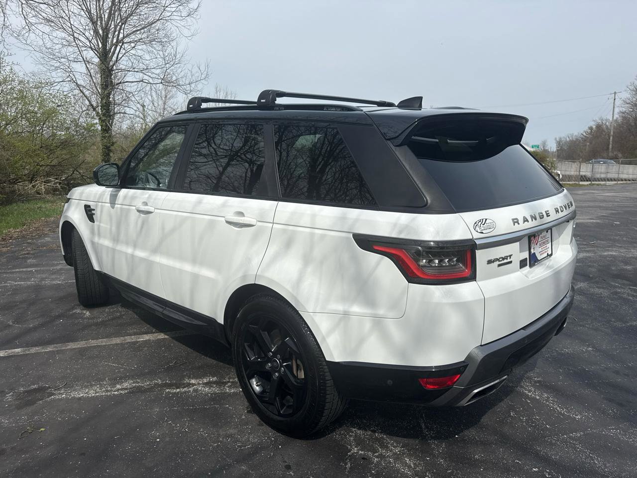 Used 2018 Land Rover Range Rover Sport HSE image 4