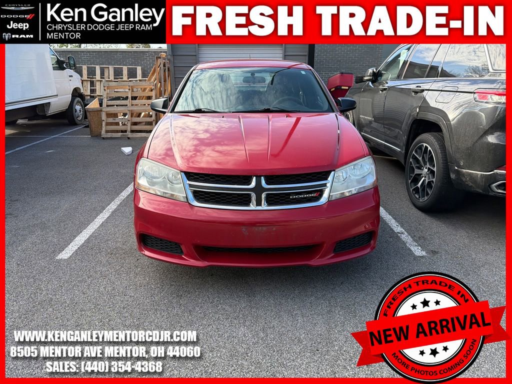 Used 2014 Dodge Avenger SE image 2