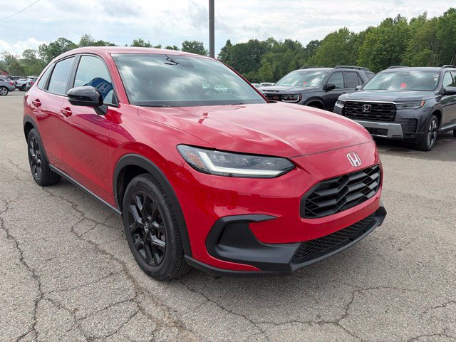 Used 2025 Honda HR-V Sport image 3
