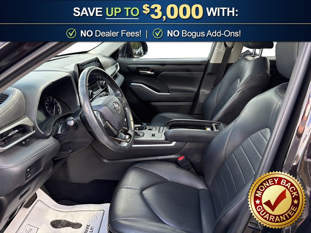 Used 2020 Toyota Highlander XLE FWD image 14