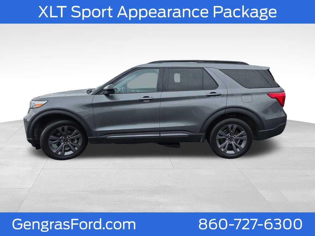 Used 2023 Ford Explorer XLT w/ Equipment Group 202A AWD/4WD image 4