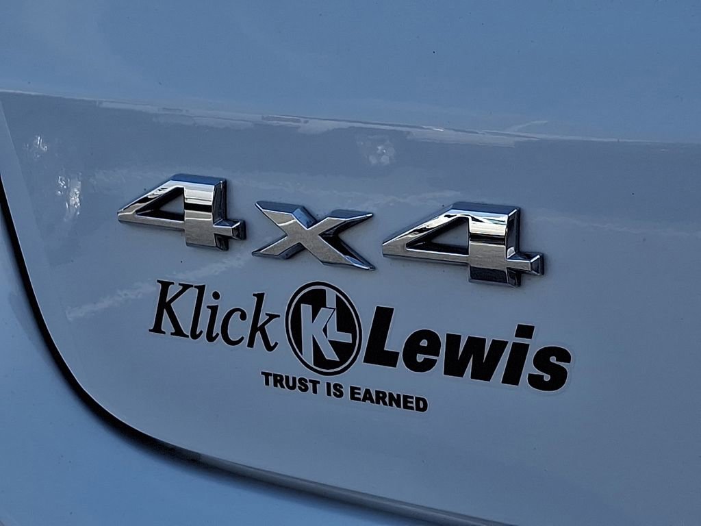 Used 2025 Jeep Compass Limited image 30