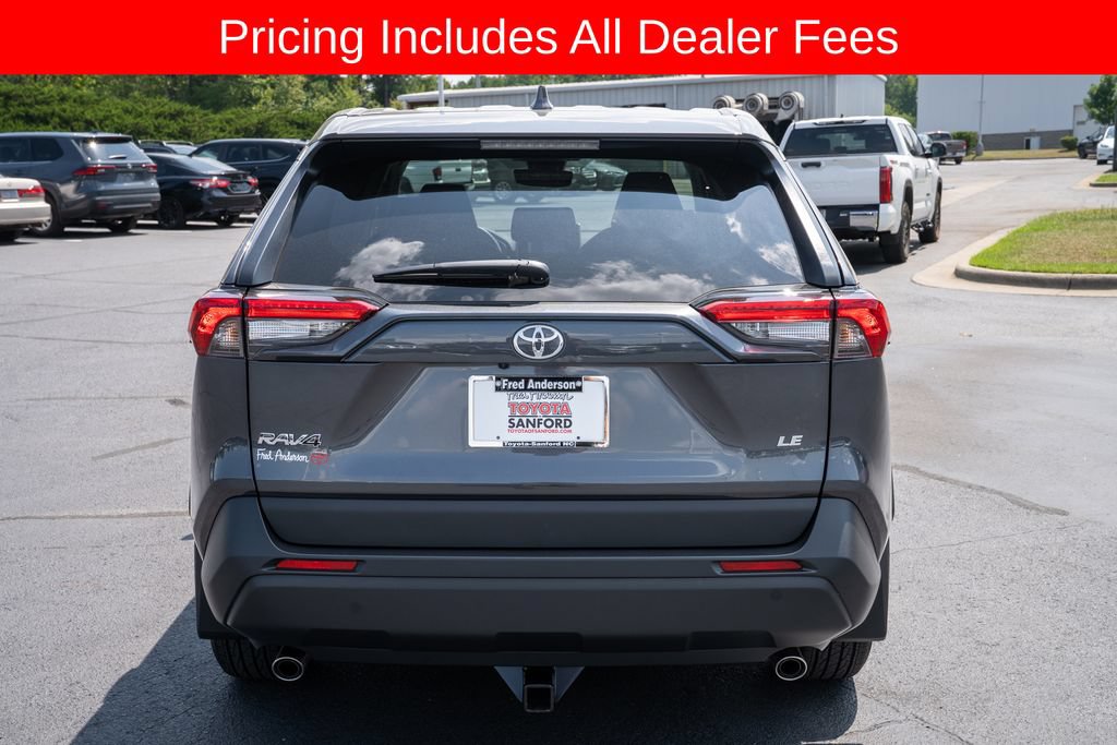 Used 2024 Toyota RAV4 LE FWD image 4