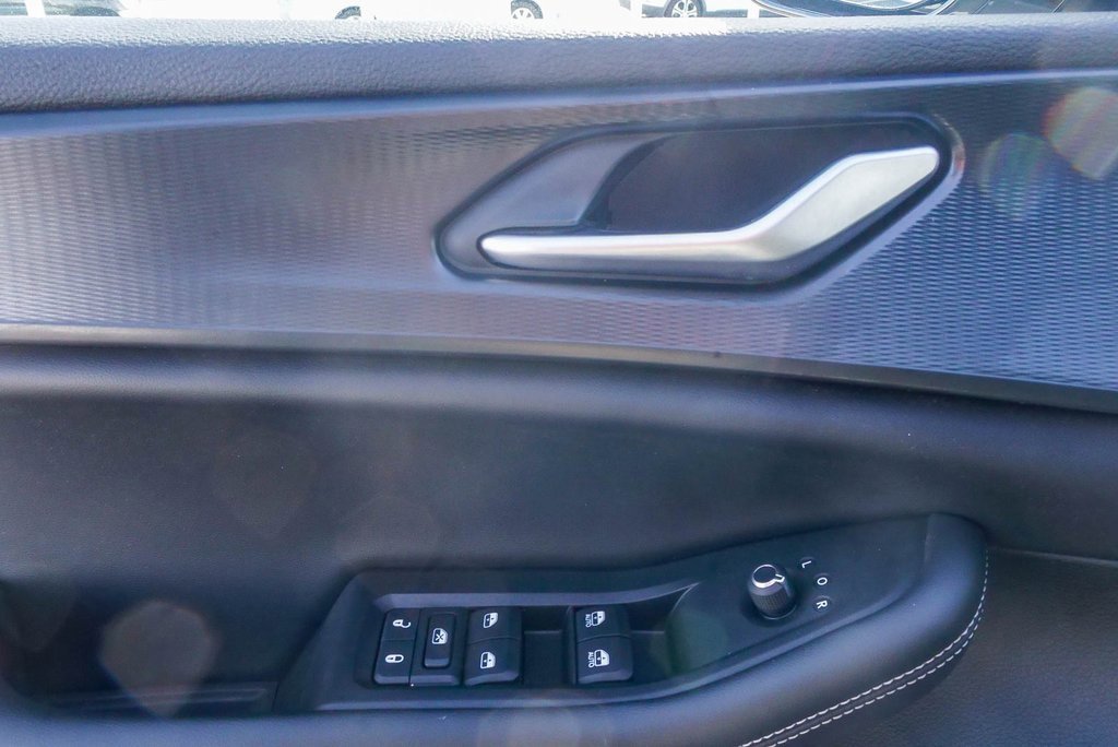 Used 2023 Jeep Grand Cherokee L Laredo image 20