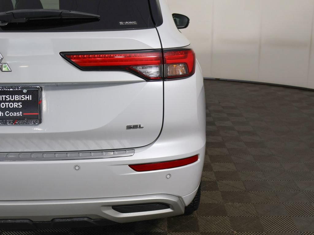 Used 2022 Mitsubishi Outlander SEL AWD/4WD image 19