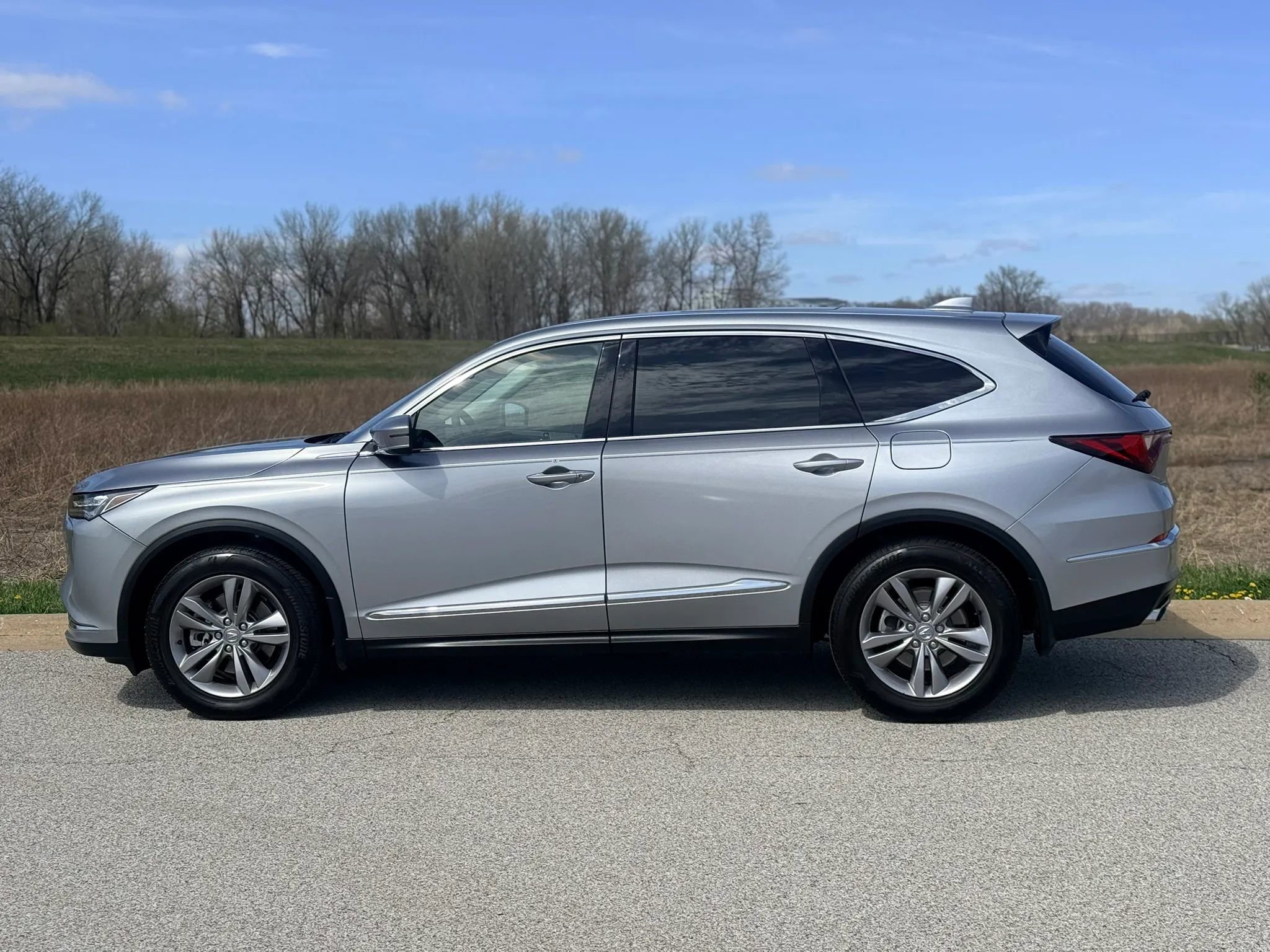 Used 2024 Acura MDX SH-AWD image 14