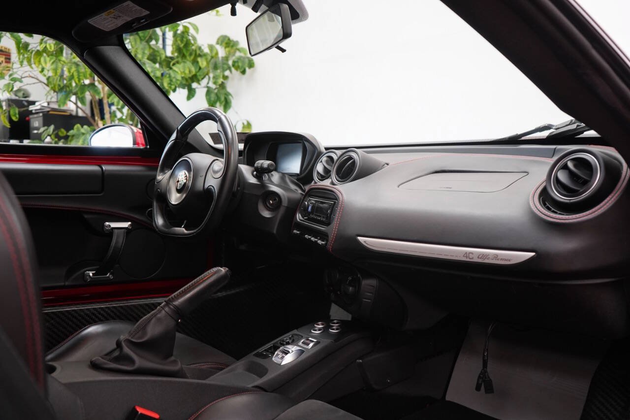 Used 2016 Alfa Romeo 4C Coupe w/ Convenience Group - Coupe RWD image 50