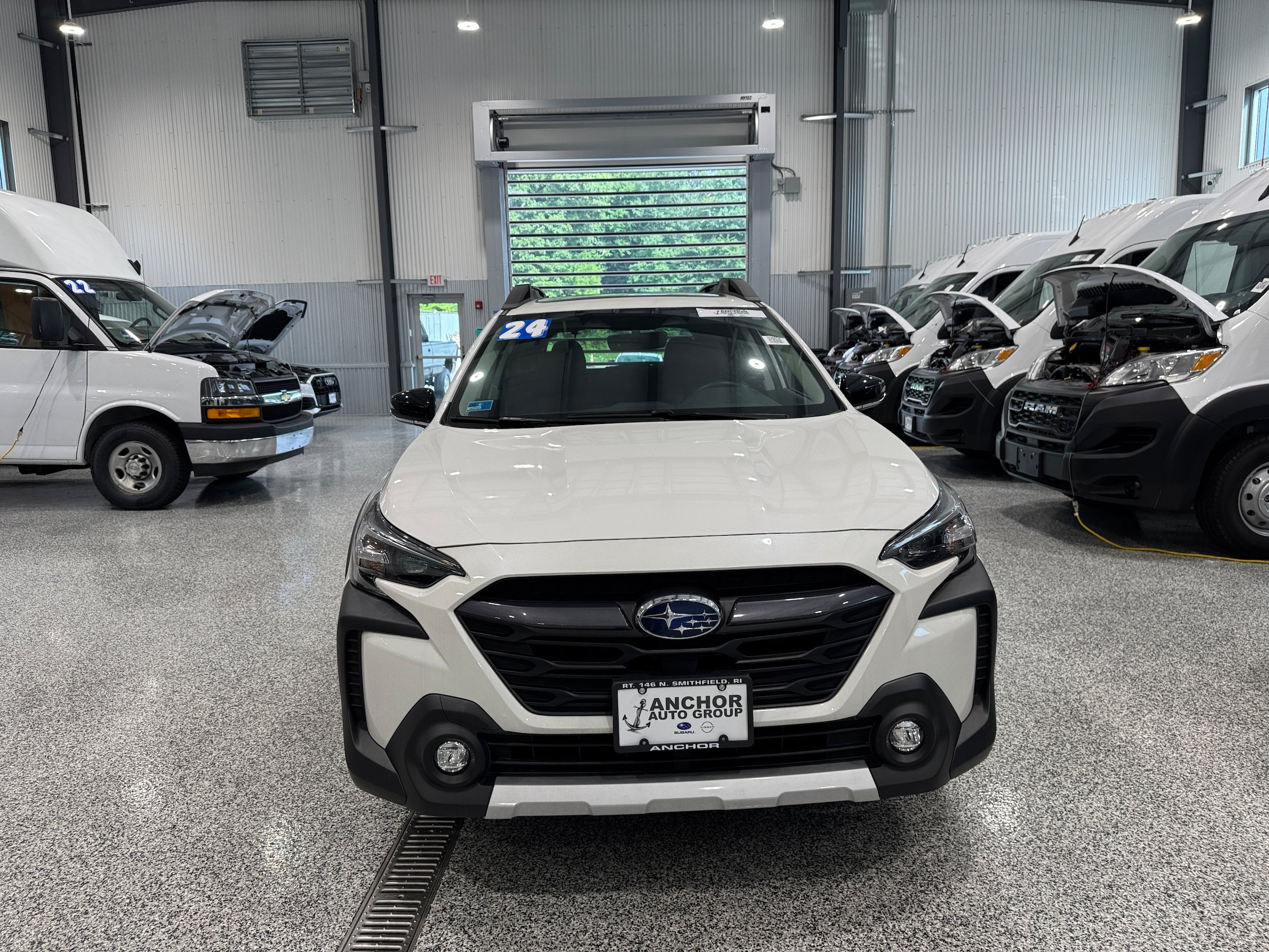 Used 2024 Subaru Outback Limited AWD/4WD image 2