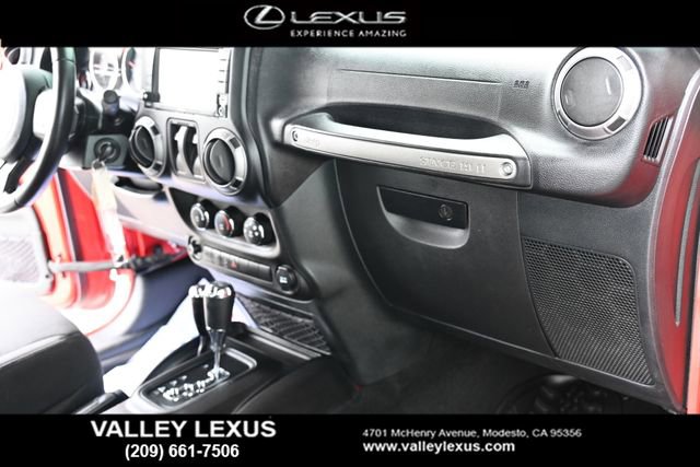 Used 2017 Jeep Wrangler Sport image 8