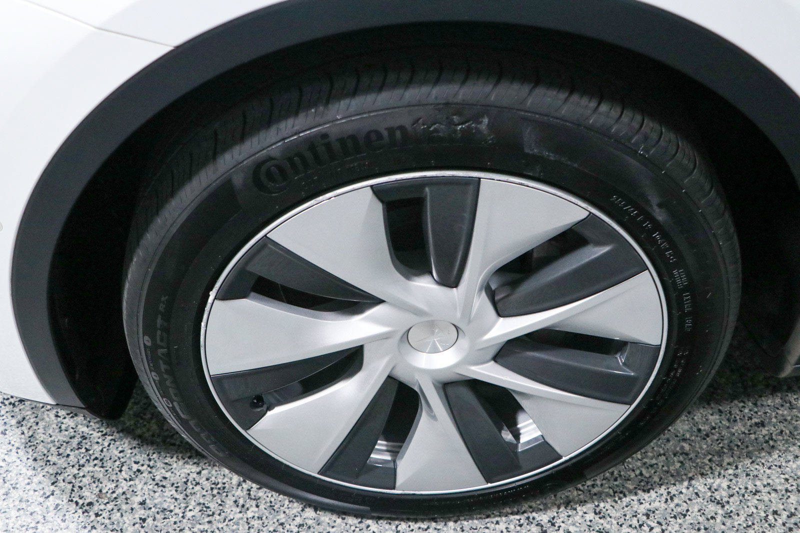 Used 2020 Tesla Model Y Long Range AWD/4WD image 11