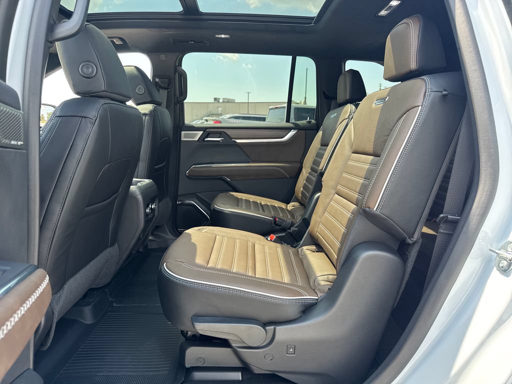 New 2027 GMC Acadia Denali Ultimate w/ LPO, Floor Liner Package FWD image 11