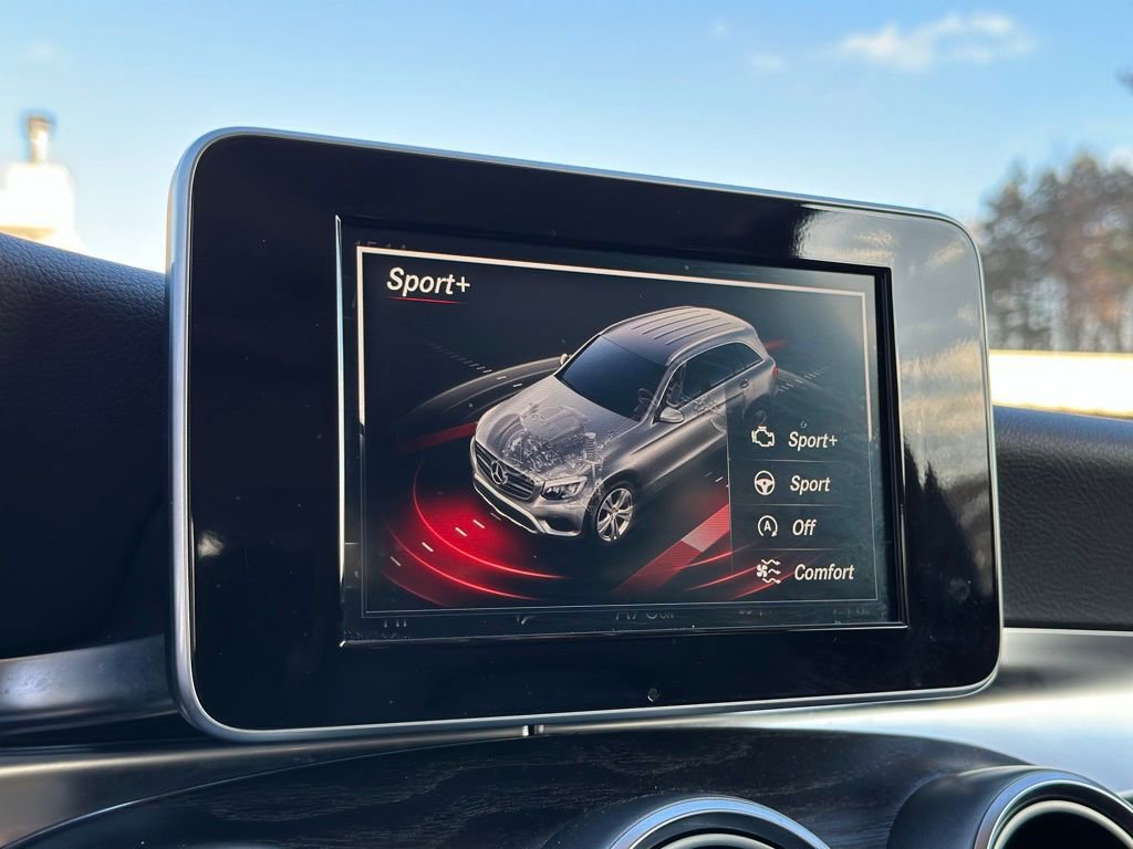 Used 2016 Mercedes-Benz GLC 300 4MATIC image 43