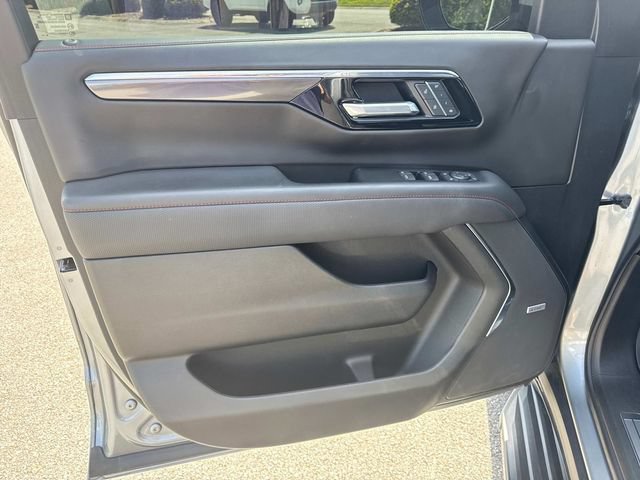 Used 2025 Chevrolet Tahoe RST w/ RST Capability Package AWD/4WD image 28