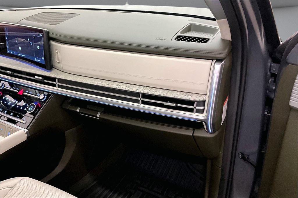 Used 2025 Hyundai Santa Fe Calligraphy AWD/4WD image 27