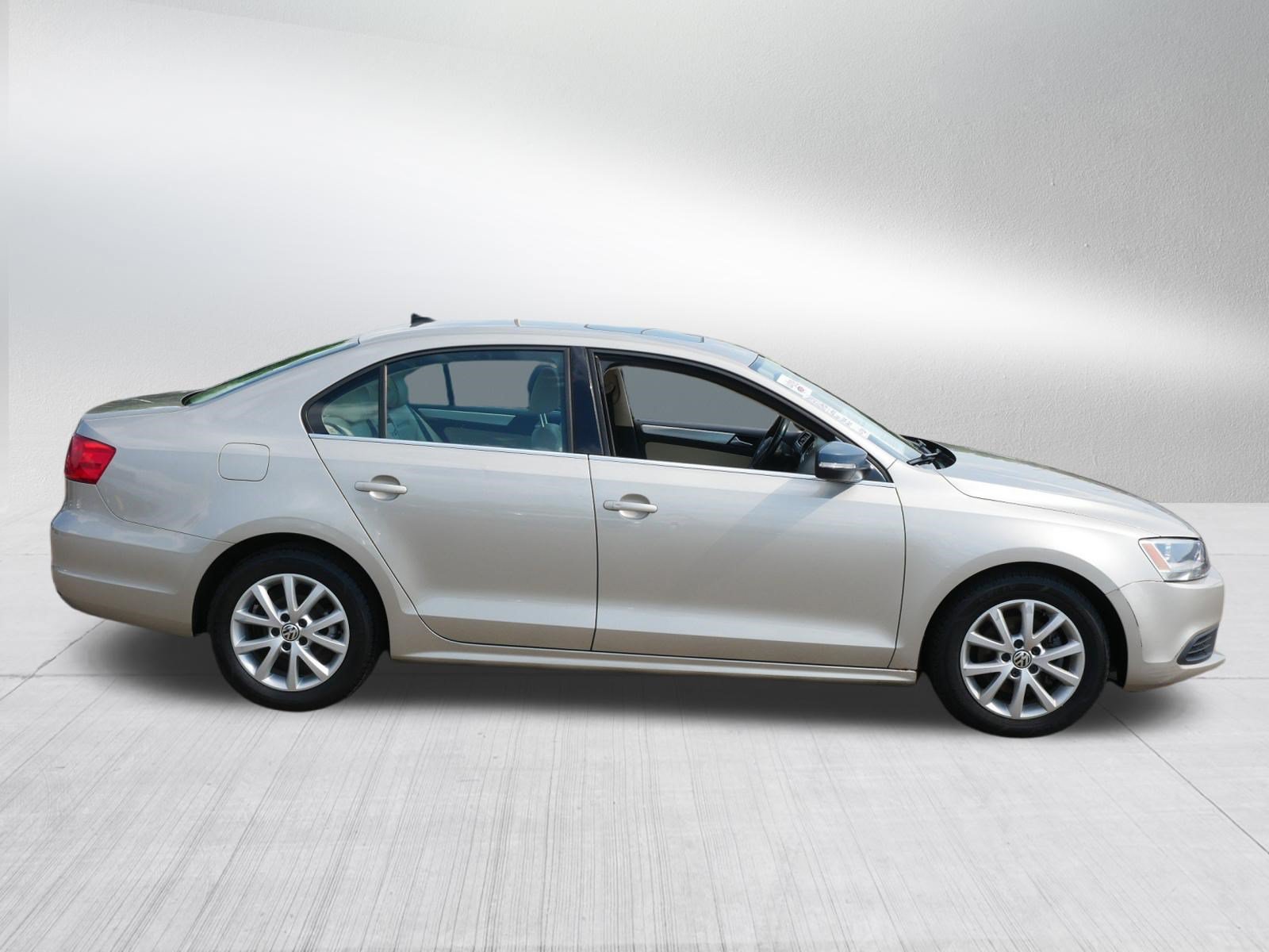 Used 2014 Volkswagen Jetta SE FWD image 8