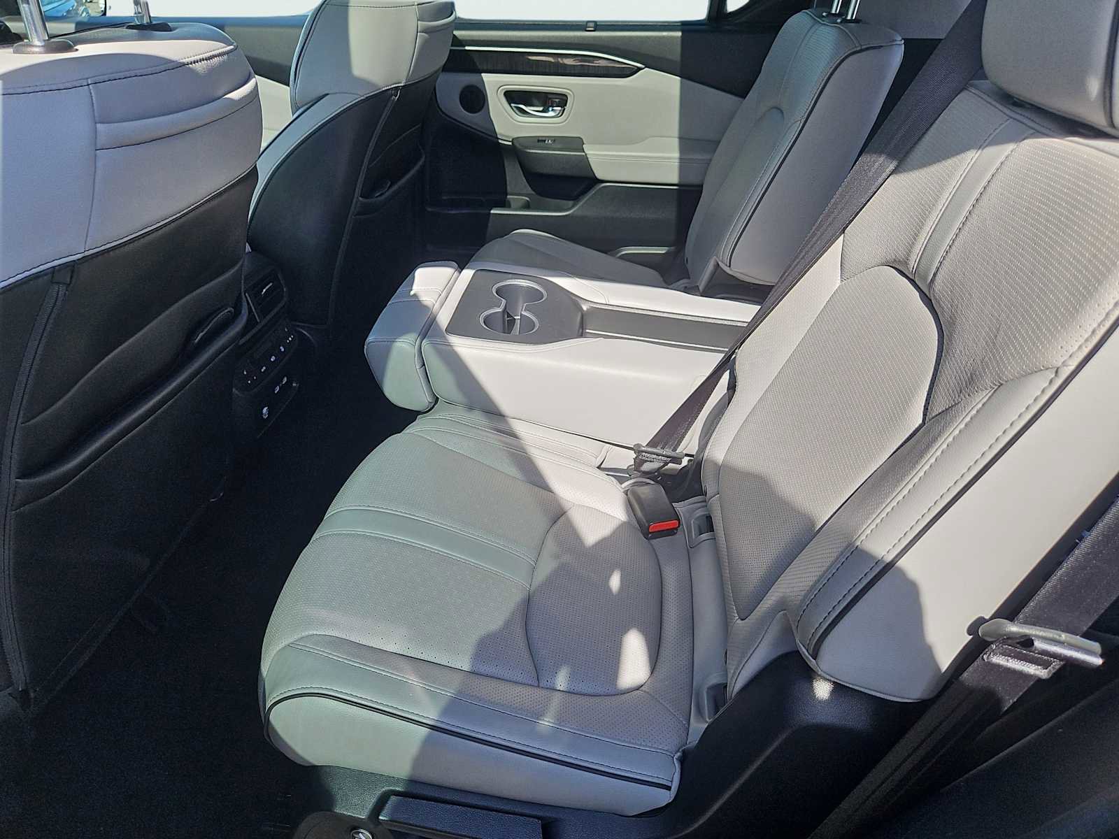 Certified 2023 Honda Pilot Elite image 33