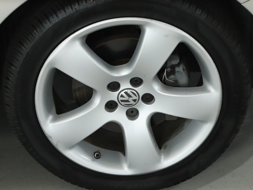 Used 2009 Volkswagen Beetle Blush image 36