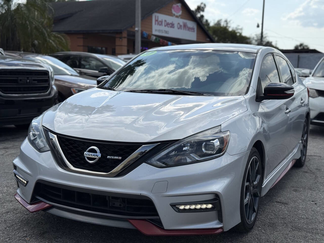Used 2017 Nissan Sentra NISMO w/ NISMO Premium Package FWD image 3