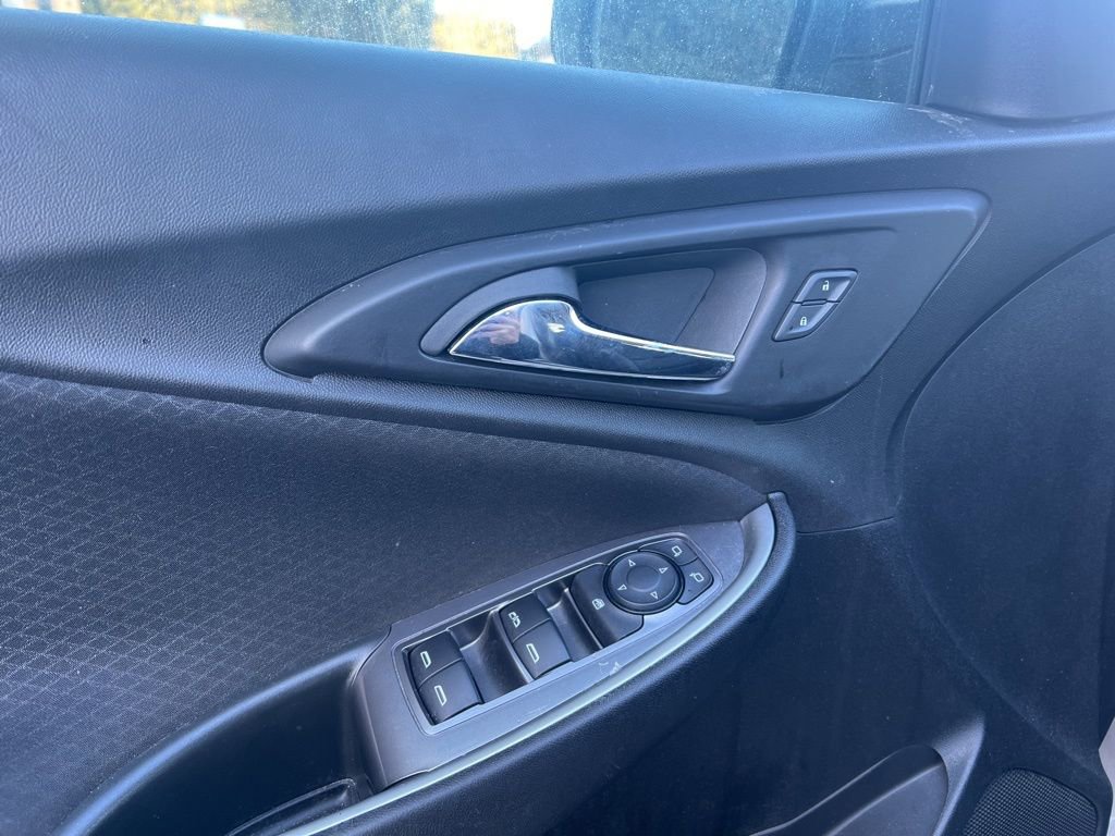 Used 2024 Chevrolet Malibu LT image 9