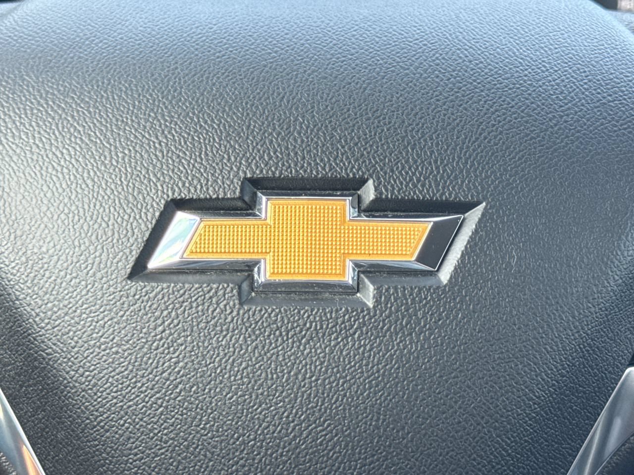 Used 2019 Chevrolet Equinox LT w/ LPO, Blackout Package FWD image 30