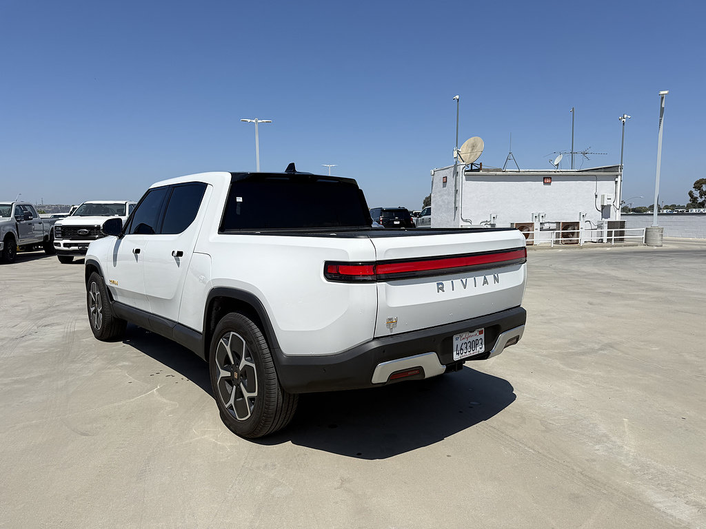 Used 2022 Rivian R1T Adventure AWD/4WD image 2