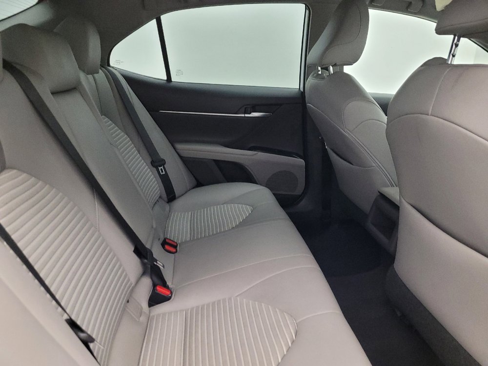Used 2019 Toyota Camry SE image 19