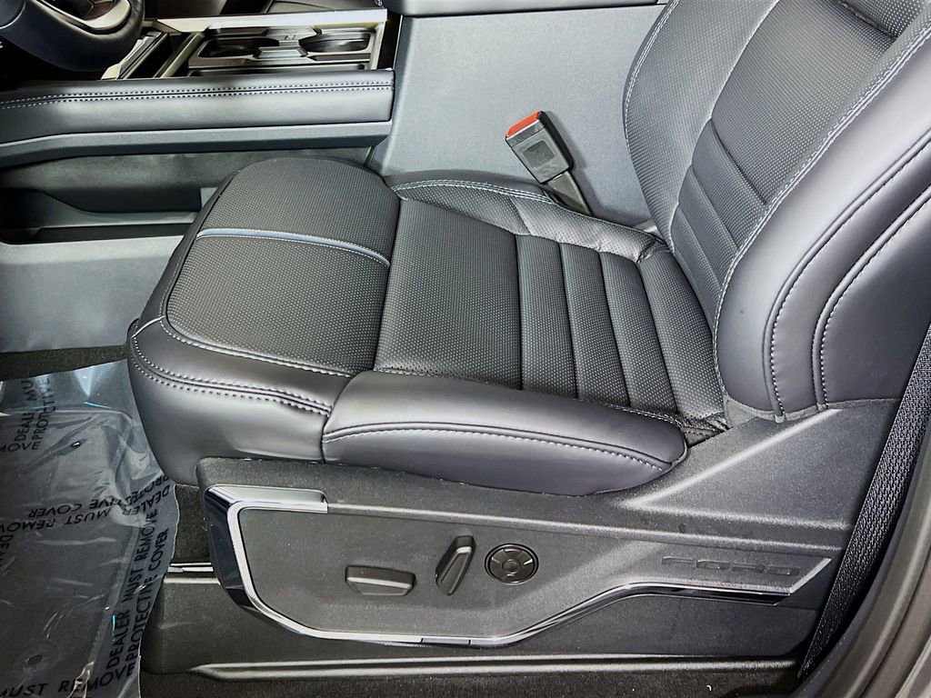 New 2026 Ford F250 Platinum image 23