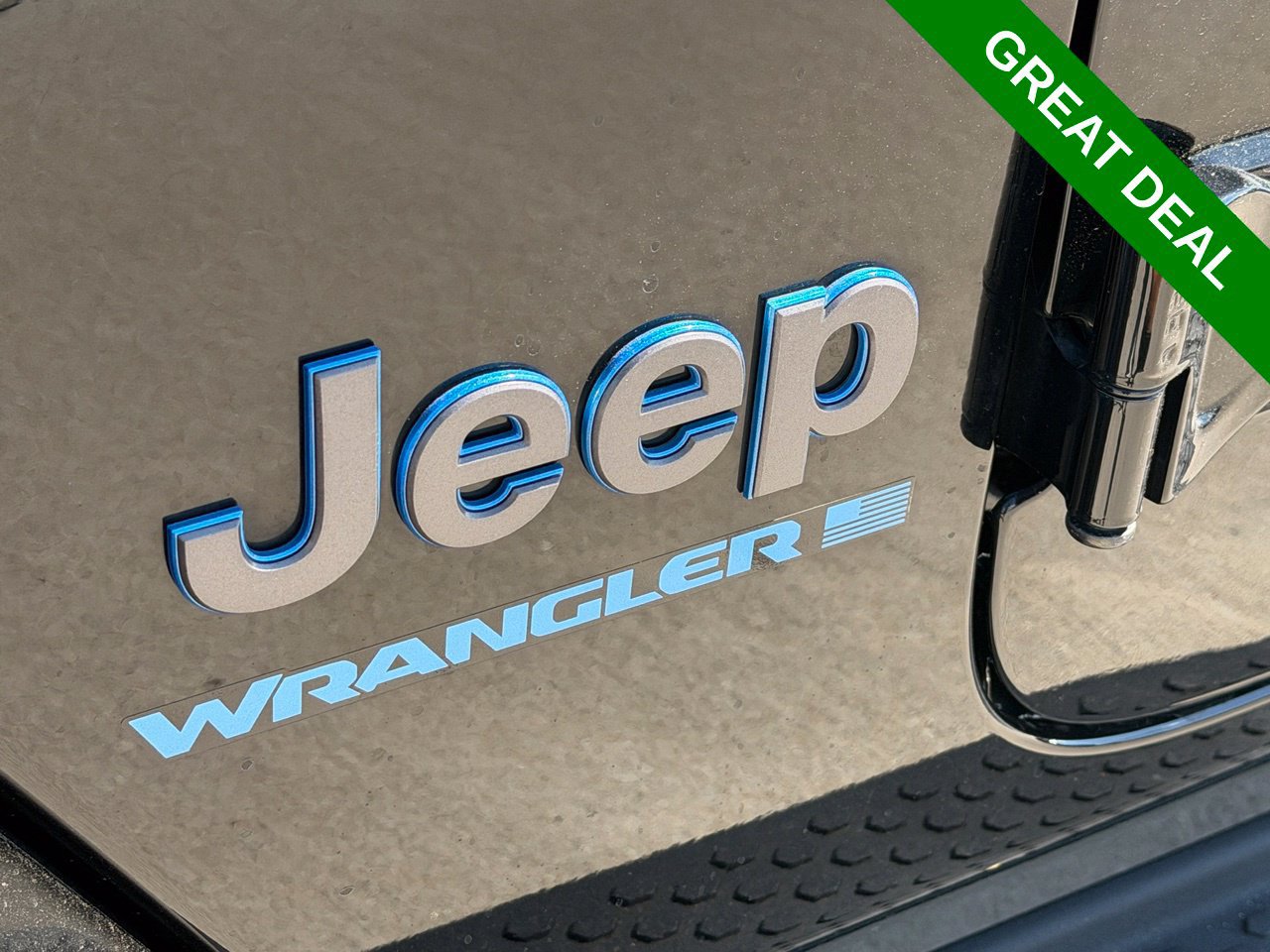 Used 2023 Jeep Wrangler Unlimited Sahara AWD/4WD image 10