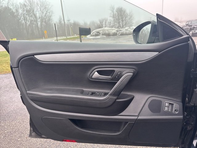 Used 2016 Volkswagen CC Sport image 9