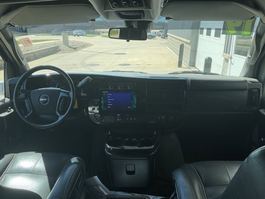 Used 2019 GMC Savana 2500 Extended image 10
