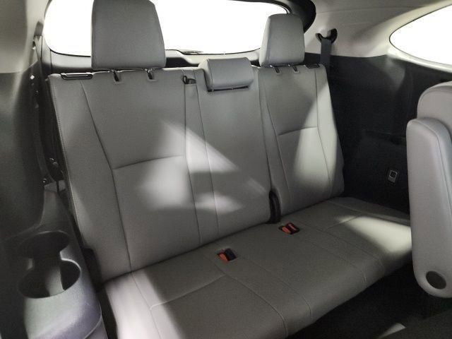 Used 2022 Toyota Highlander Bronze Edition image 22