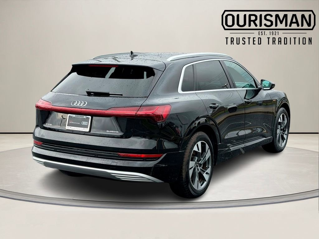 Certified 2022 Audi e-tron Premium image 7