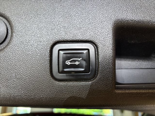 Used 2019 Chevrolet Equinox LT w/ Sun & Navigation Package AWD/4WD image 26
