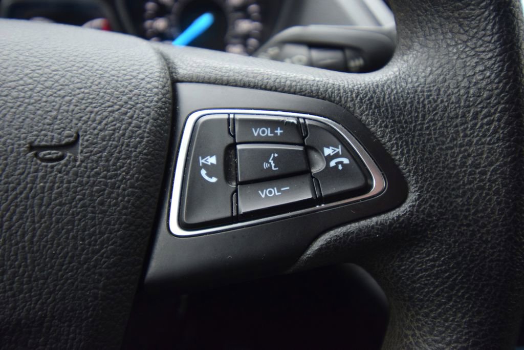 Used 2019 Ford Escape SE image 34