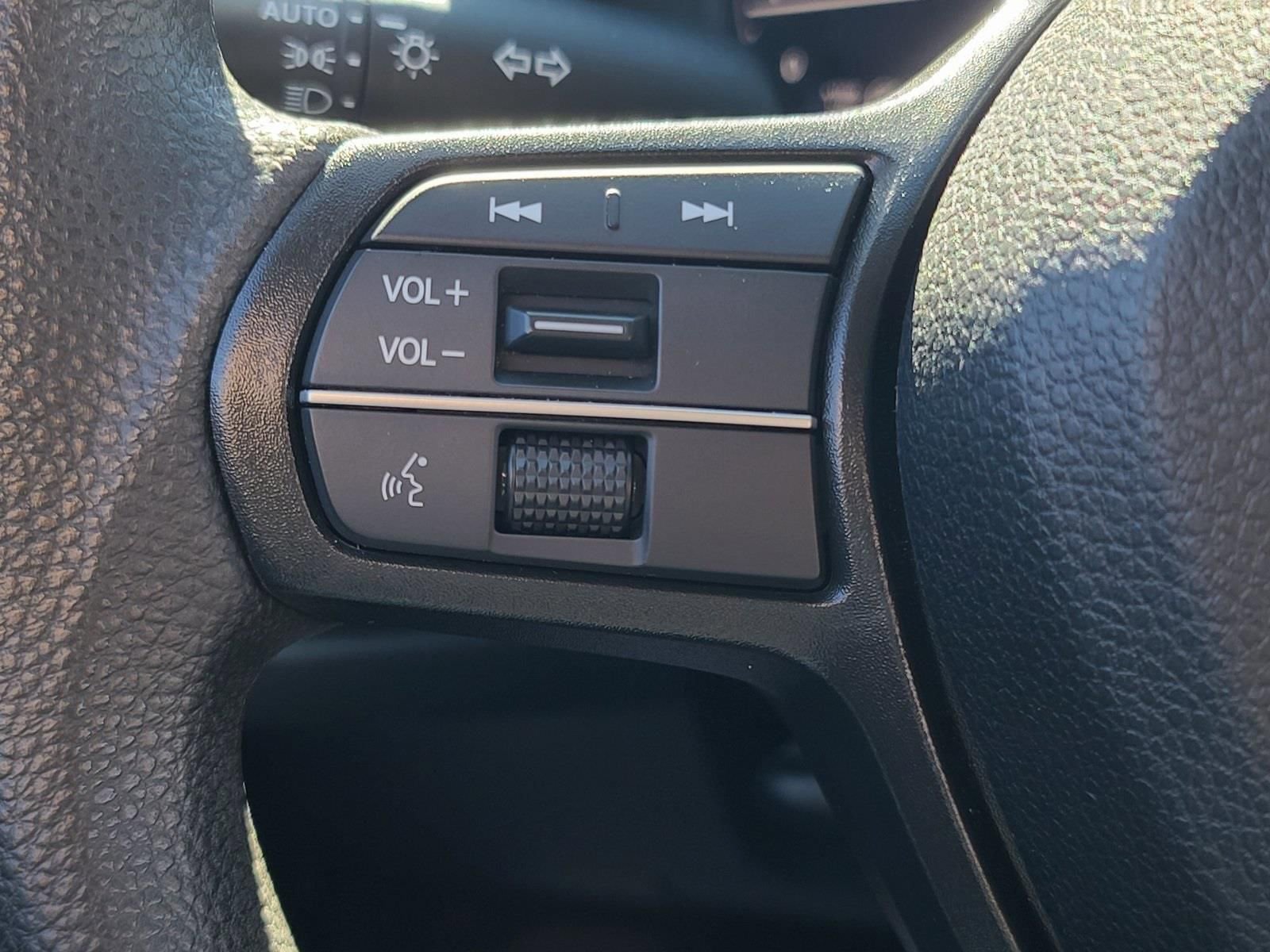 Used 2023 Honda Accord EX image 33