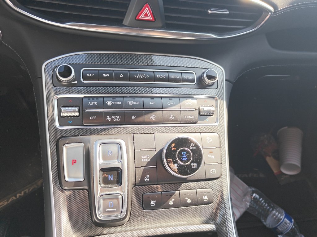 Used 2023 Hyundai Santa Fe Limited image 31