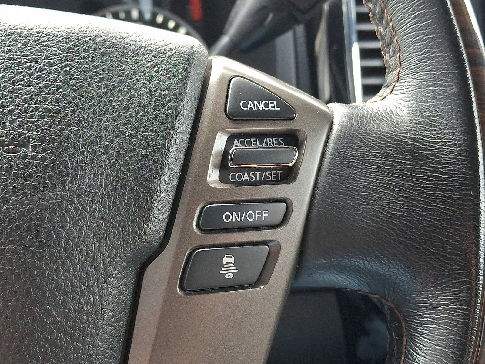 Certified 2021 Nissan Titan Platinum Reserve w/ Moonroof Package AWD/4WD image 20
