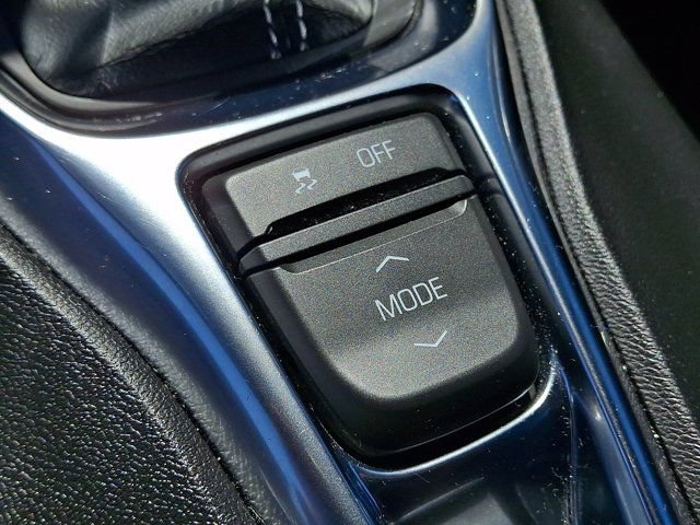 Used 2023 Chevrolet Camaro LT RWD image 31