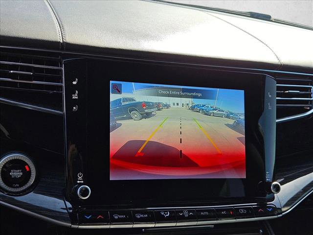 Used 2022 Jeep Wagoneer Series III AWD/4WD image 18