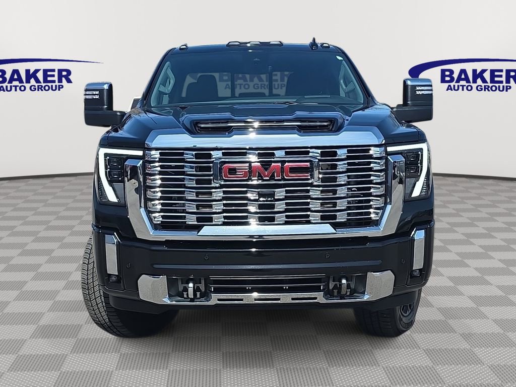 Used 2024 GMC Sierra 3500 Denali w/ Denali Reserve Package AWD/4WD image 2